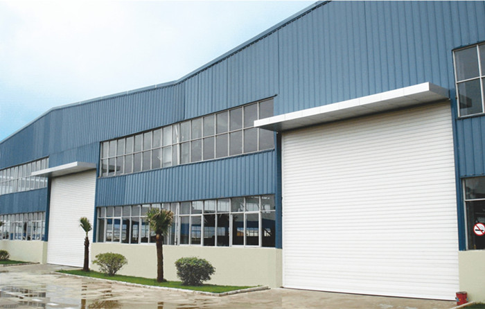 卷簾門.jpg 卷簾門.jpg